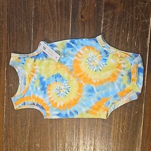 Children's tie-dye bodysuit size 24 months